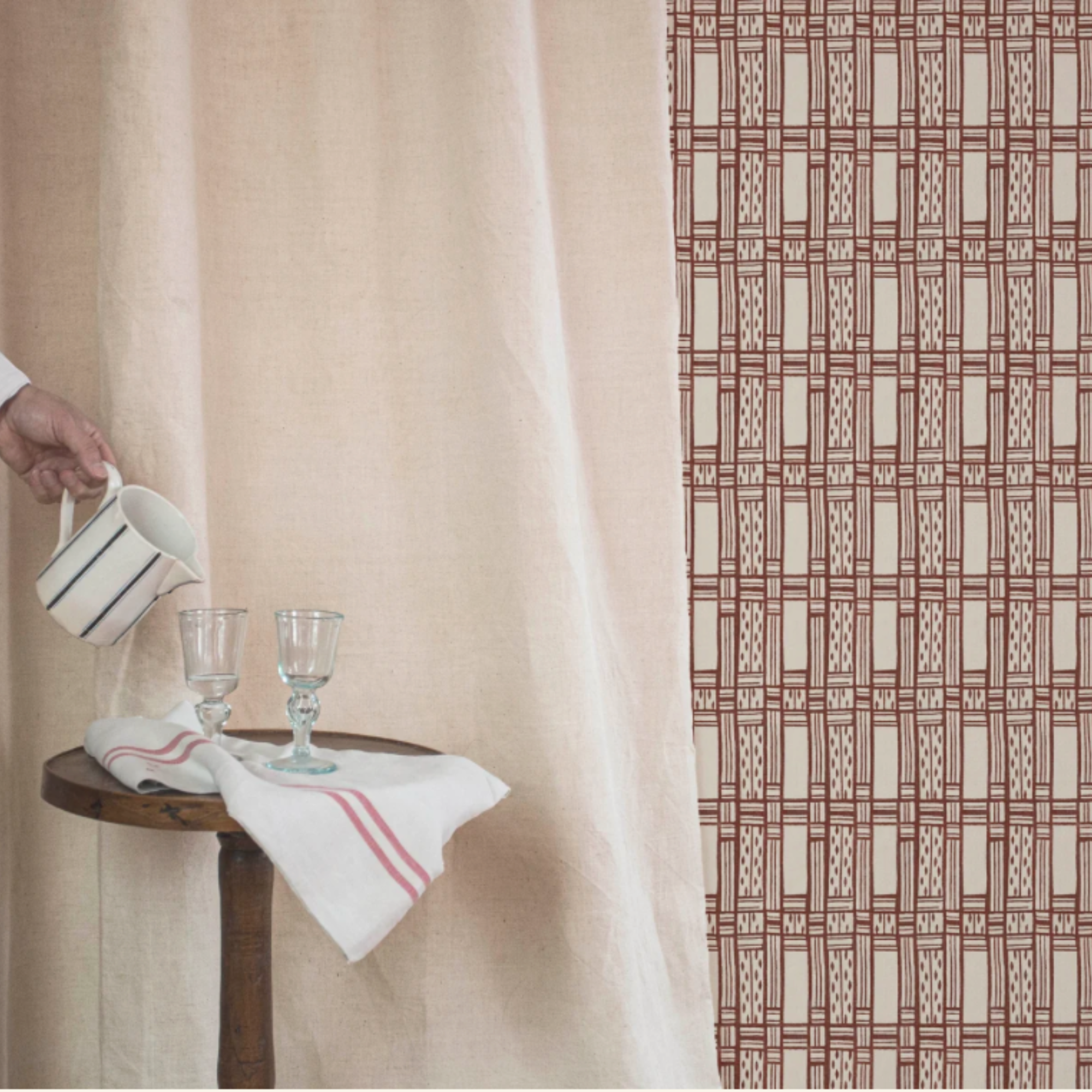 'Arpege' Wallpaper in Brown - Screenshot 2025 03 20 At 15 06 54
