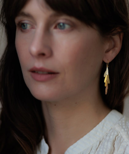 The Garnered - Sia Taylor Me14 Rain Rain Gold Earrings 2