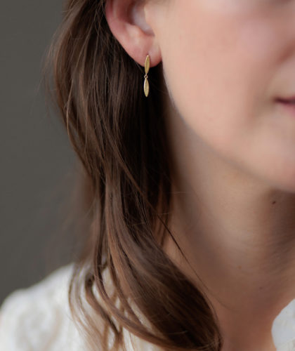 The Garnered - Sia Taylor Me21 Y Yellow Gold Earrings 2